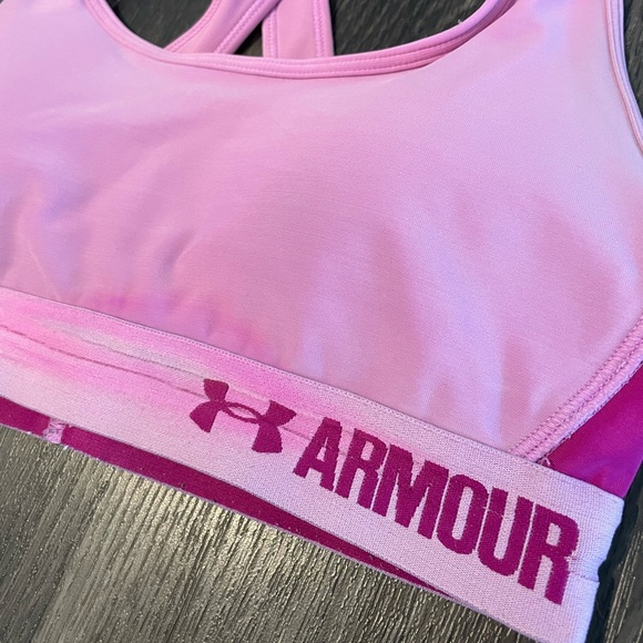 3/$20 | Under Armour Sports Bra - Picture 2 of 3